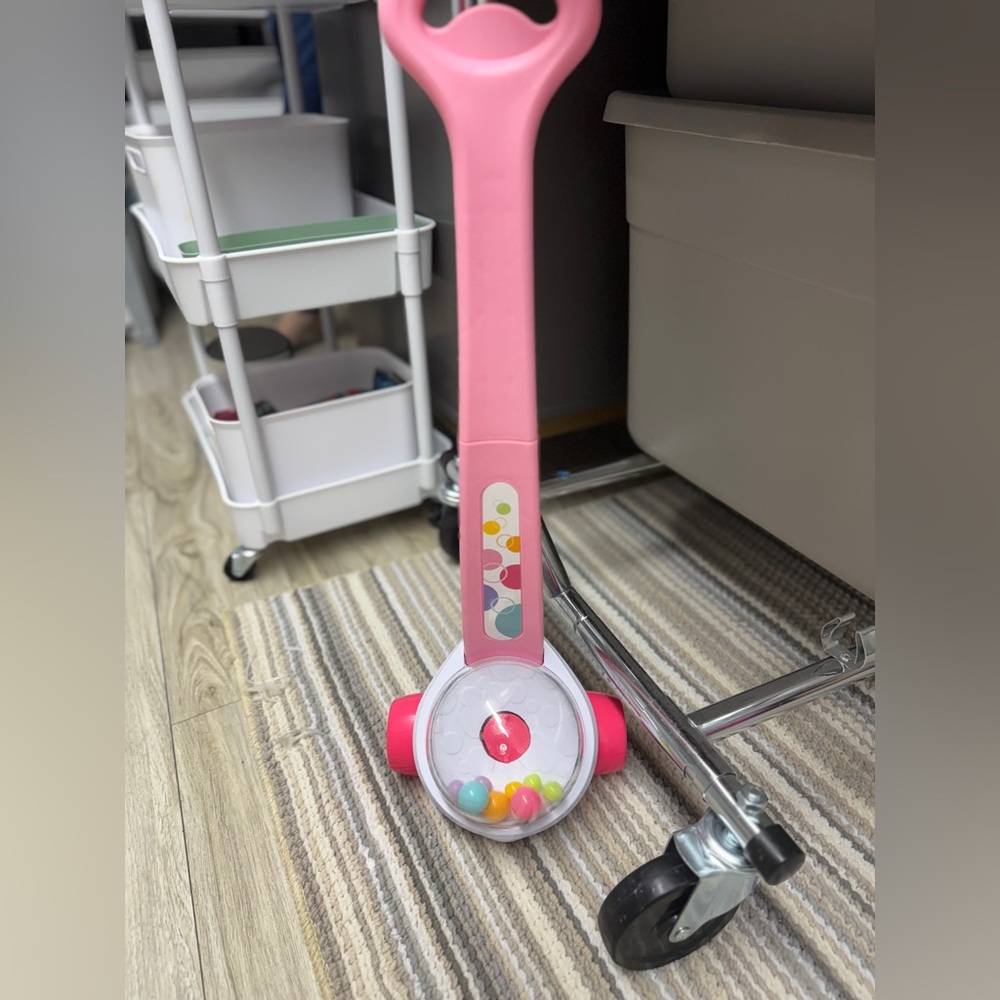 Fisher-Price Pink Push and Pop Toy - Picture 2 of 4